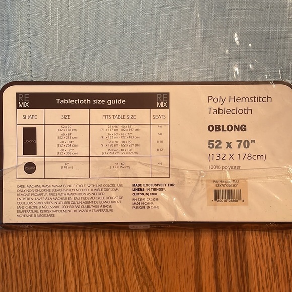 Tablecloth - Picture 3 of 3